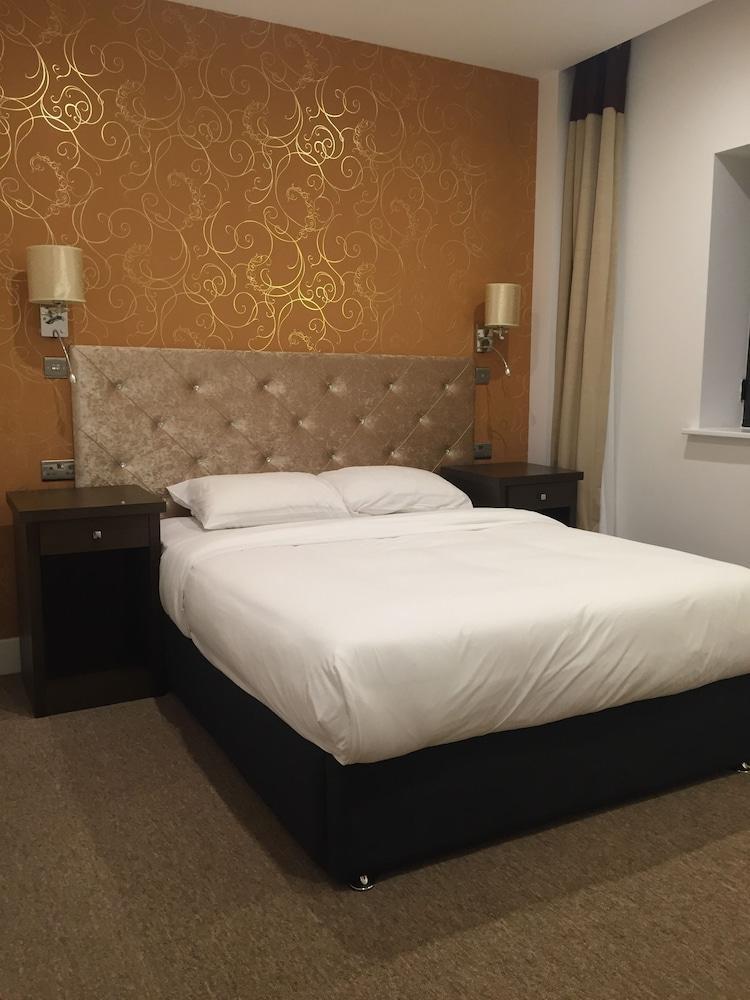 แกรนด์ แซฟไฟร์ โฮเทล แอนด์ แบนเคว็ตติง Hotel ครอยดอน ภายนอก รูปภาพ