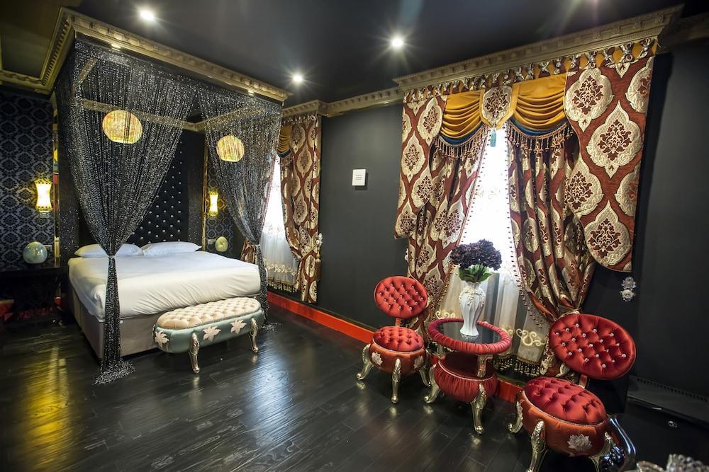 แกรนด์ แซฟไฟร์ โฮเทล แอนด์ แบนเคว็ตติง Hotel ครอยดอน ภายนอก รูปภาพ
